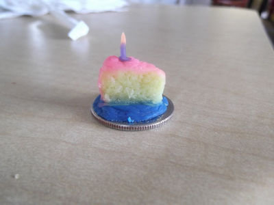 tiny_birthday_cake_by_da_rose-d4us9t0.jpg